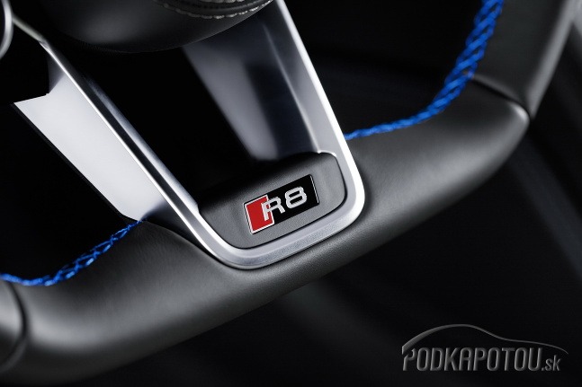Audi R8 V10 2015 a Audi R8 V10 Plus 2015
