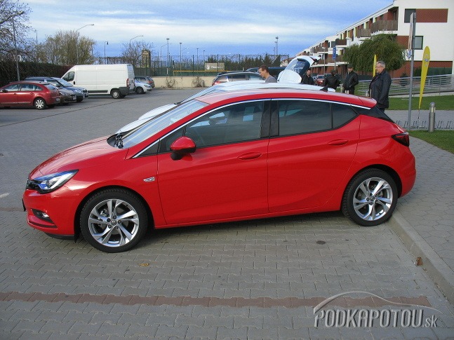 Opel Astra prichádza na slovenský trh
