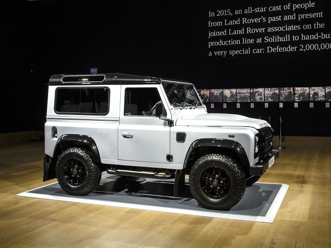 Land Rover Defender