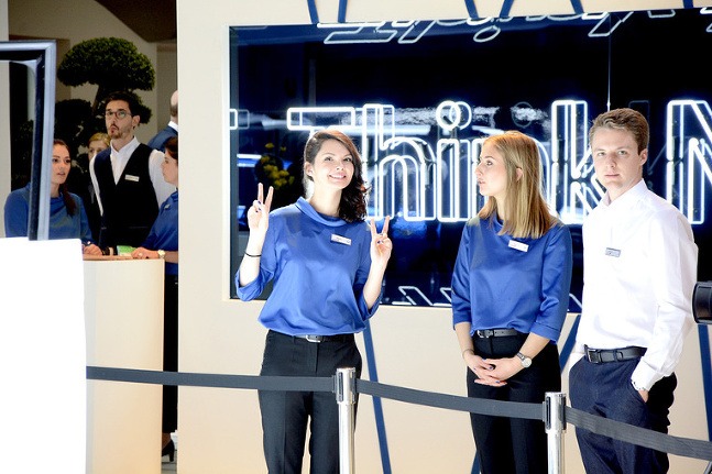 Autosalón Ženeva atmosféra 2.3.2016
