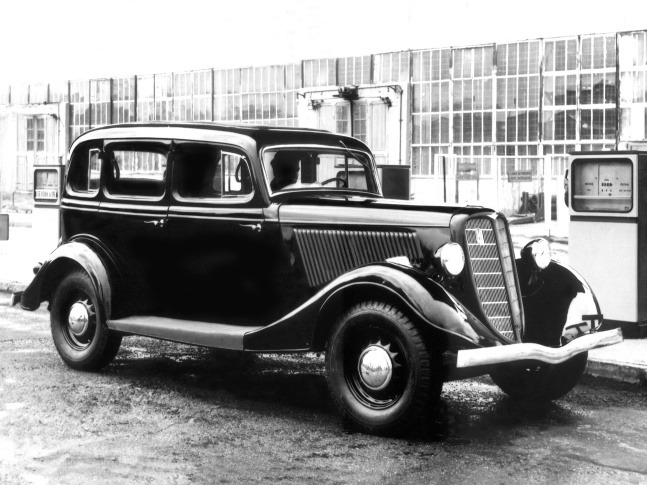GAZ M1