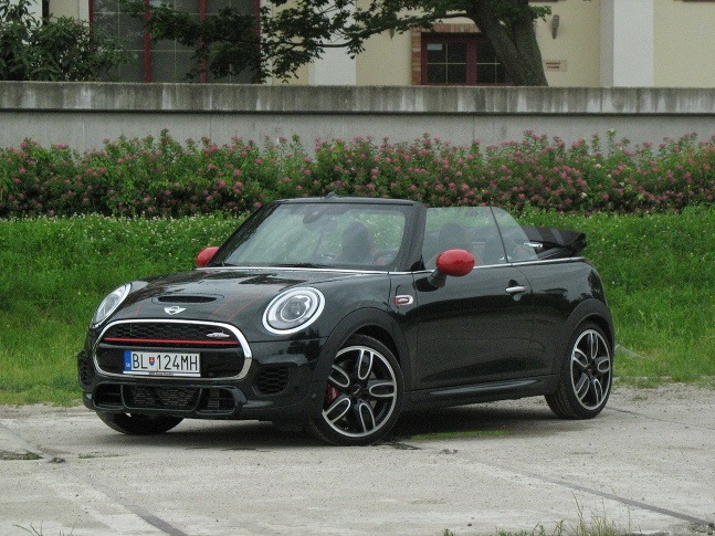  MINI Cabrio John Cooper Works