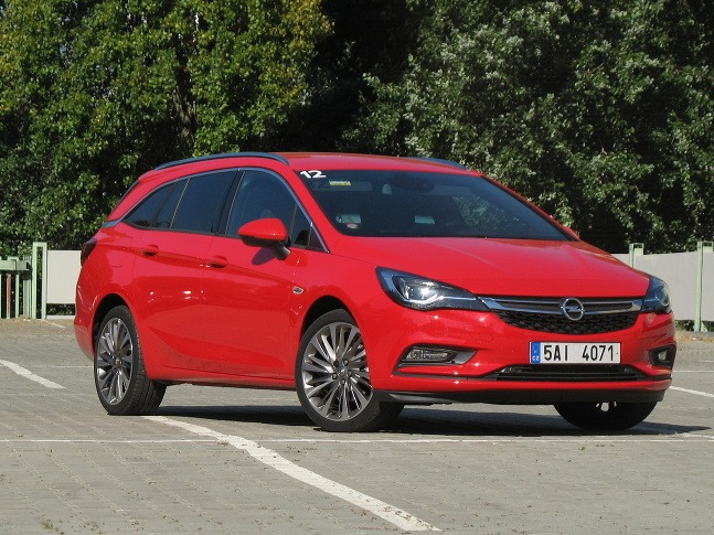 Opel Astra ST 1.6 TURBO