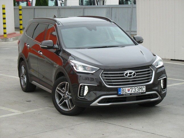 Hyundai Grand Santa Fe - priaetľ do nepohody