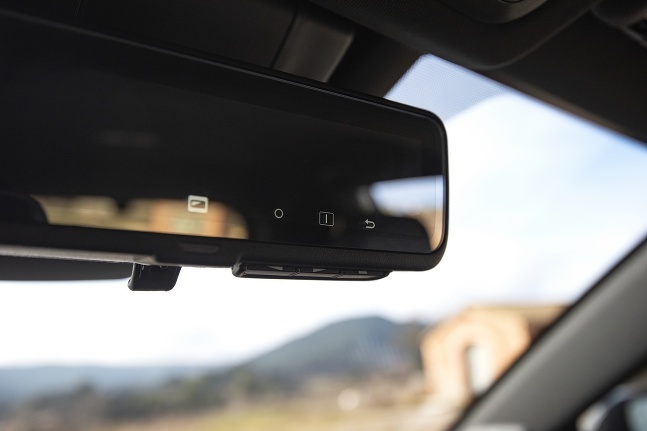 Toyota RAV4 spätné zrkadlo