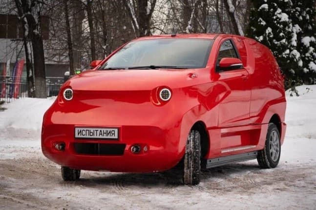Nový prototyp ruského elektromobilu Amber. Do výroby už o dva roky