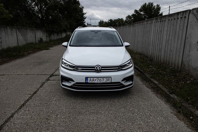Volkswagen Touran 1.5 TSI R-Line