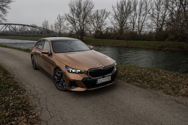 BMW 550e