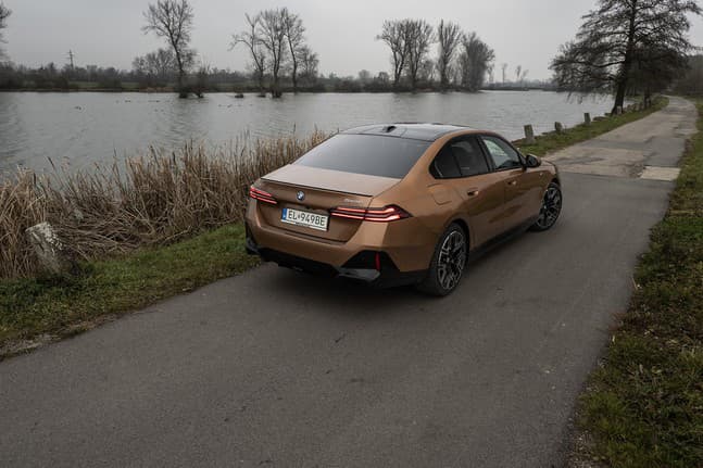 BMW 550e