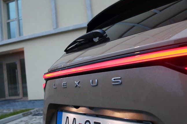 Lexus NX350 Overtrail