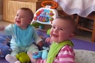 VIDEO: Roztomilé vítanie oteckov