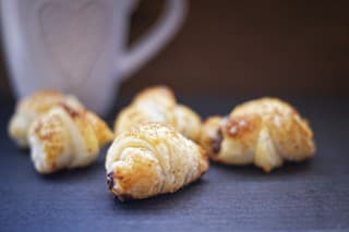 Extra rýchle banánové minicroissanty,