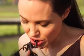 Angelina Jolie nehladuje. Učí