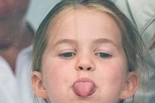 Rebelka Charlotte v akcii: