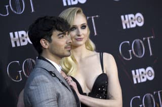 Joe Jonas a Sophie