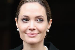 Mamička a herečka Angelina