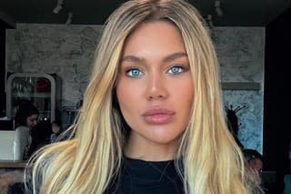  Laura Vizváryová