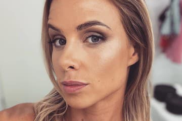 Nela Pocisková Nela Pocisková