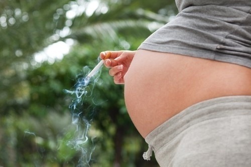 Fajčenie v tehotenstve poškodzuje