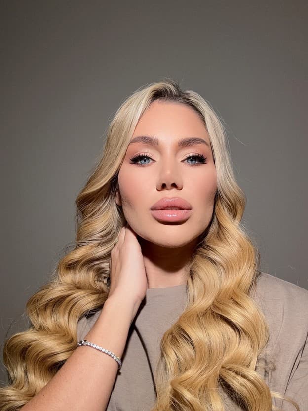 Laura Vizváryová