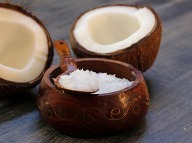 Kokosový olej si poradí