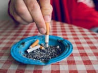 Najlepší VEK na skoncovanie s FAJČENÍM: Kedy zahasiť poslednú cigaretu, aby ste sa VYHLI riziku SMRTI