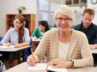 Veční študenti: Ako vám vzdelávanie pomôže žiť dlhšie a spomaliť starnutie
