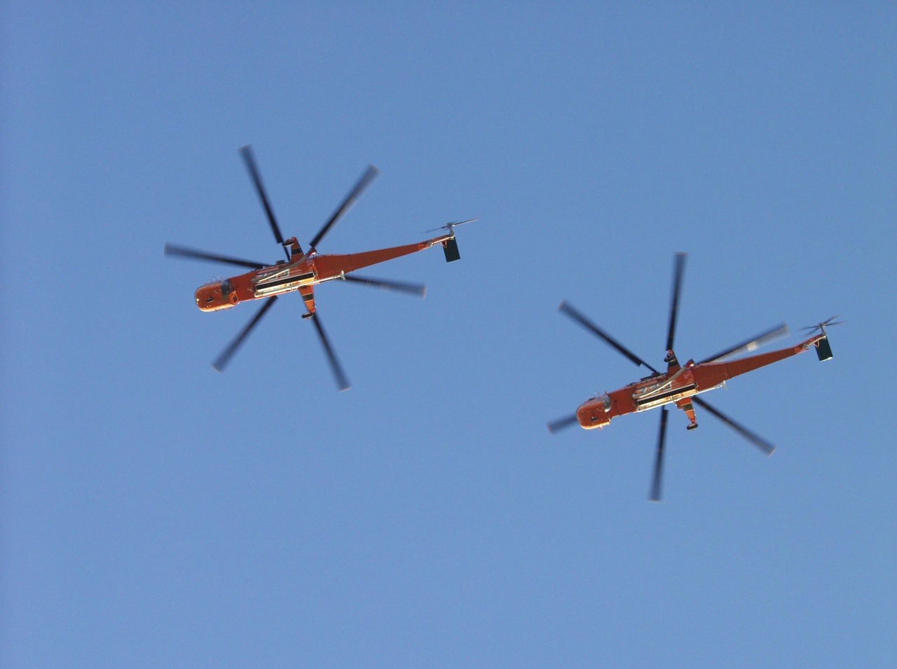 Z Bratislavy a Trenčína prestali lietať záchranárske vrtuľníky.