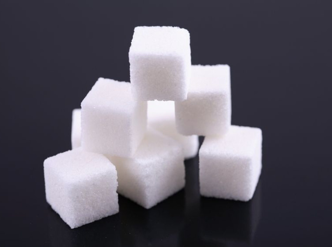 Cukor je veľmi nebezpečný, poškodzuje naše zdravie.