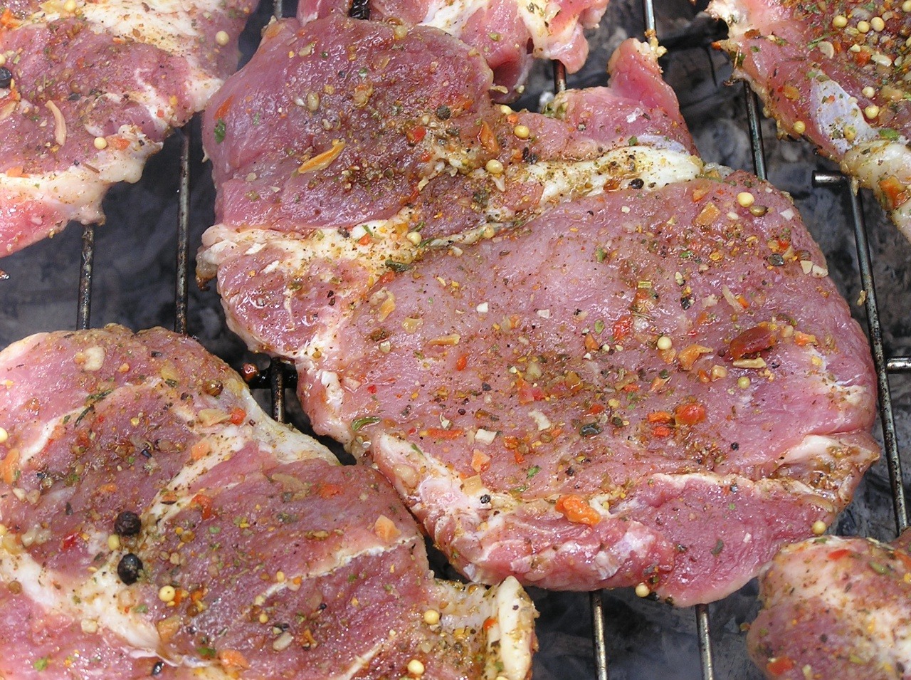 Steak, ktorý dnes bežne jedávame, sa kedysi dával do hrobiek k mŕtvym telám.