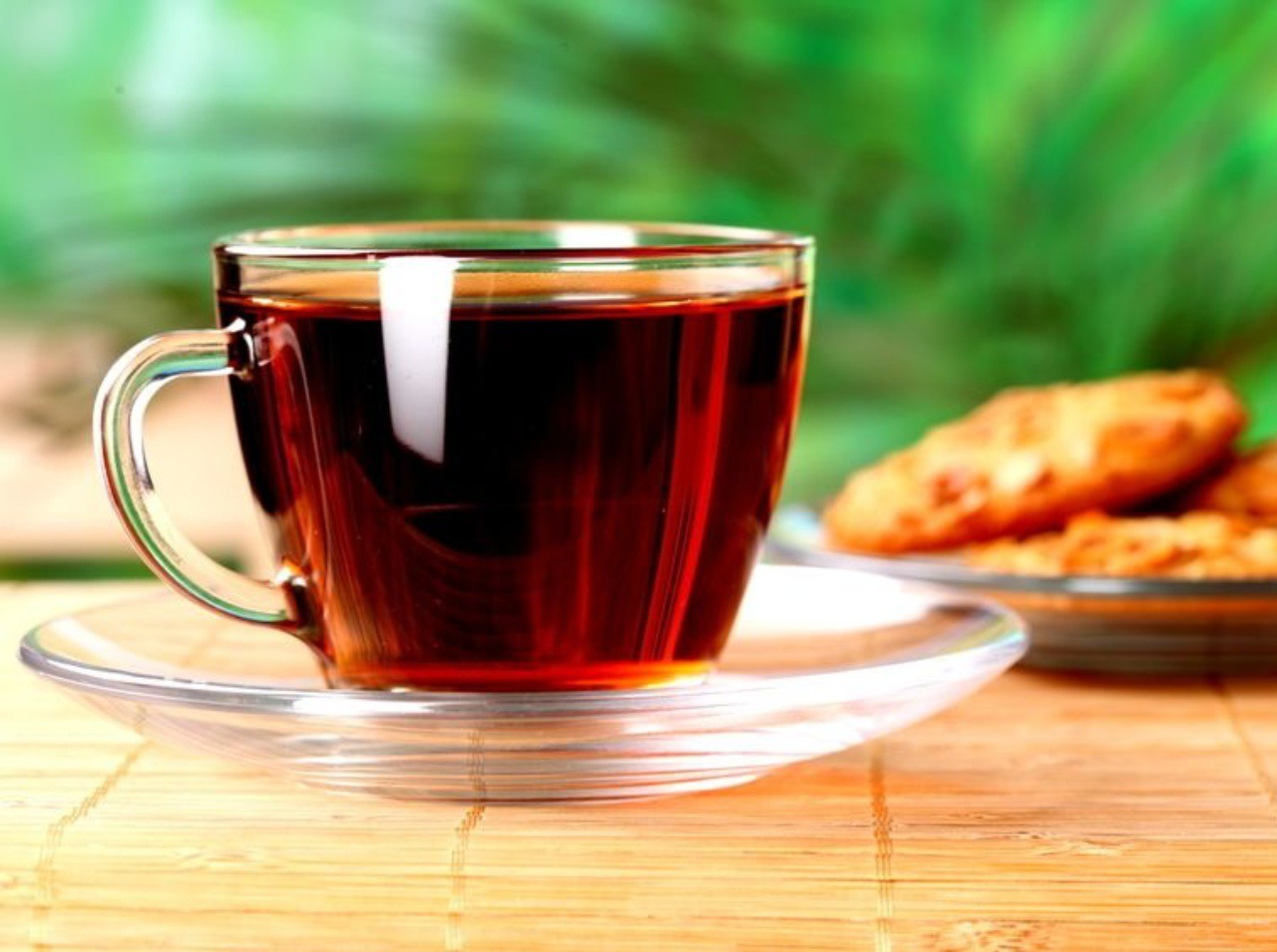 S bolesťou hrdla môže pomôcť čaj zo šalvie a rumančeka.