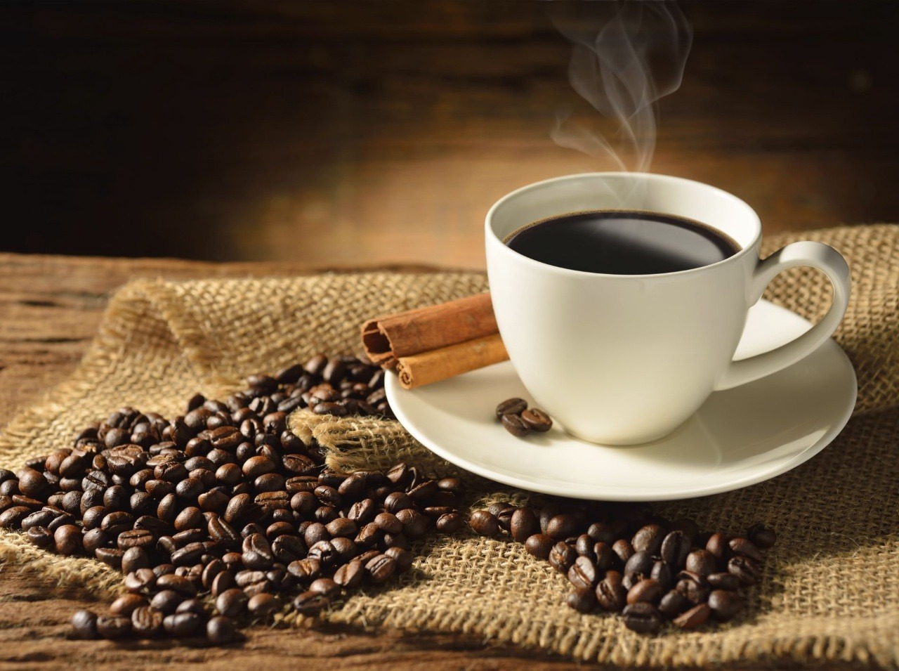 Nie je pravda, že káva zvyšuje krvný tlak, pokojne si na nej pochutnajte. 