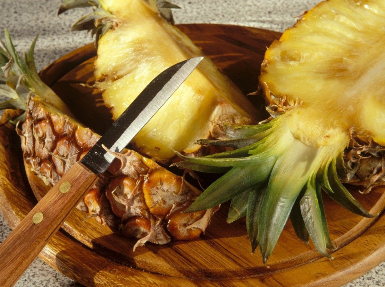 Ananás je veľmi zdravé ovocie, pomôže aj proti kašľu!