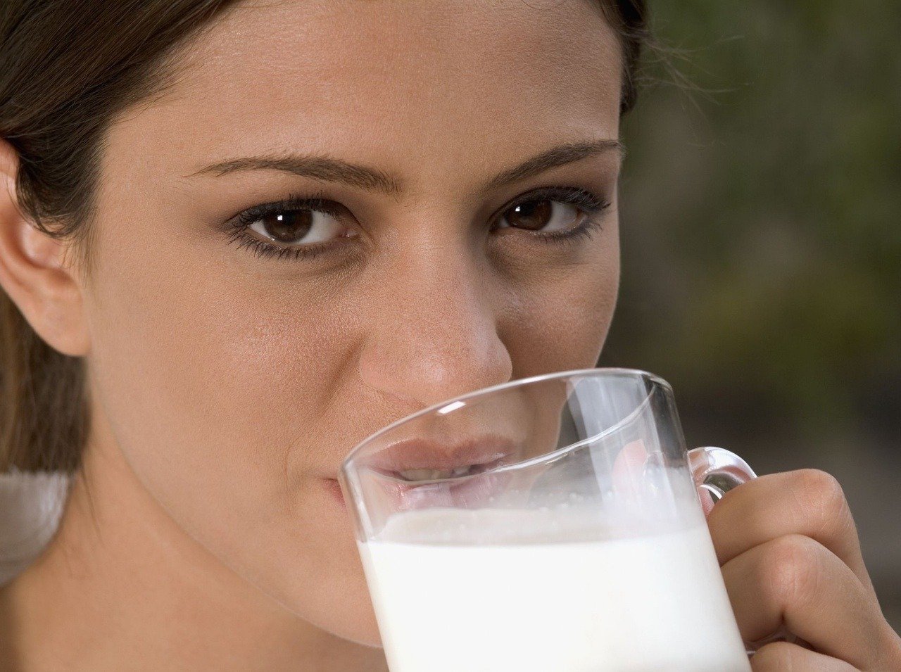 Slováci v spotrebe mlieka oproti iným európskym krajinám zaostávajú.