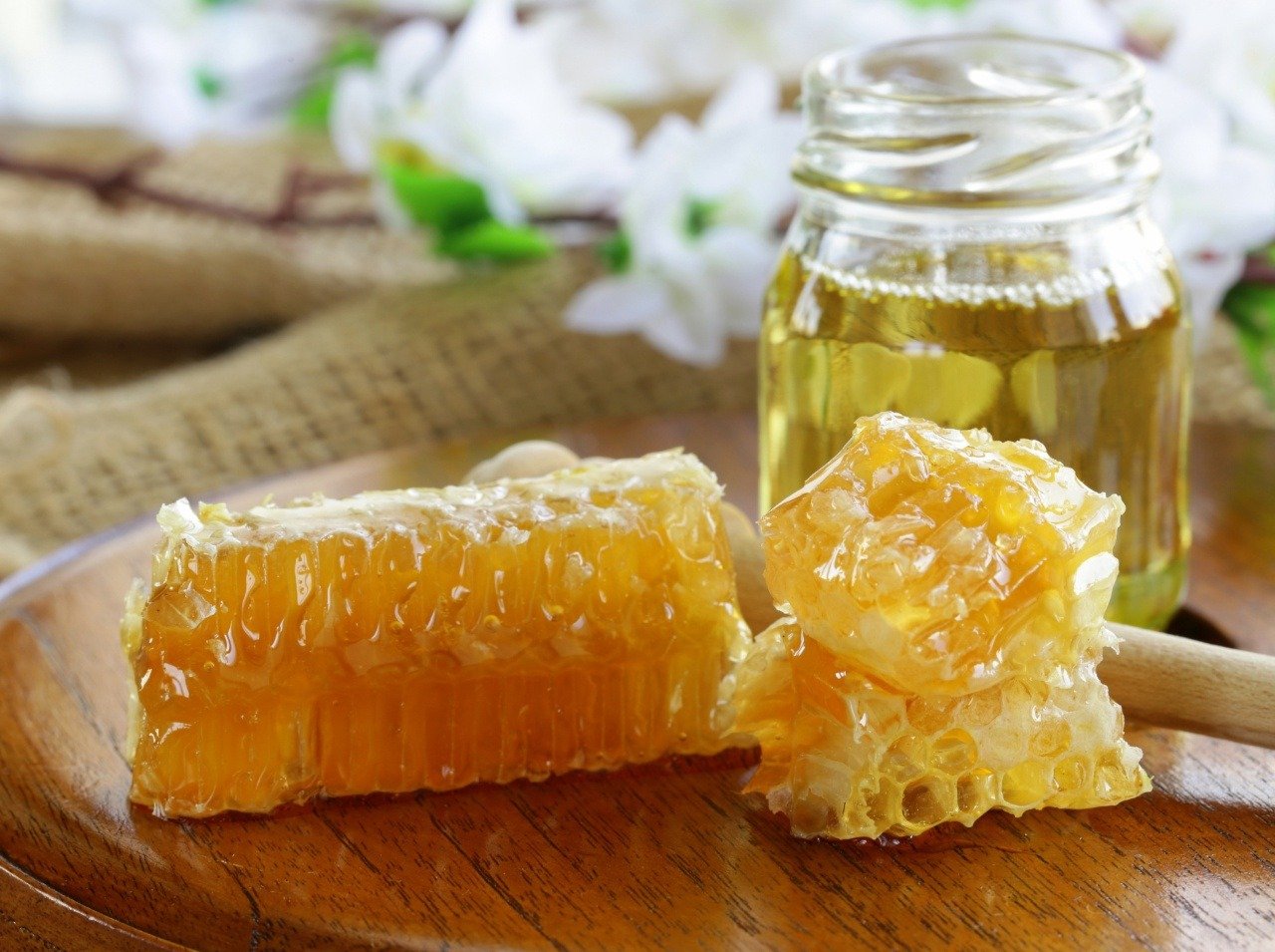 Med je liečivý, v kombinácii s vodou dokáže aj nemožné!