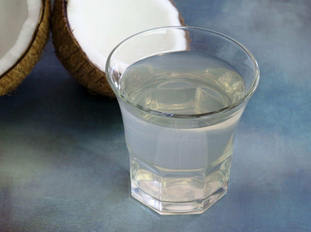 Kokosová voda obsahuje množstvo výživných látok, za ktoré sa vám organizmus poďakuje!
