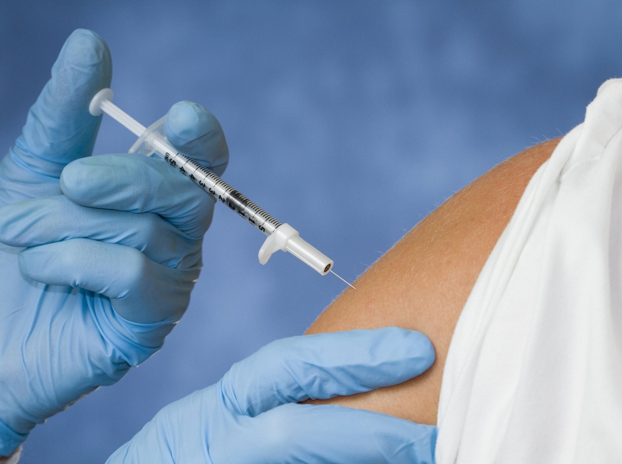 Nepodceňujte očkovanie proti chrípke, môže vám zachrániť život. 