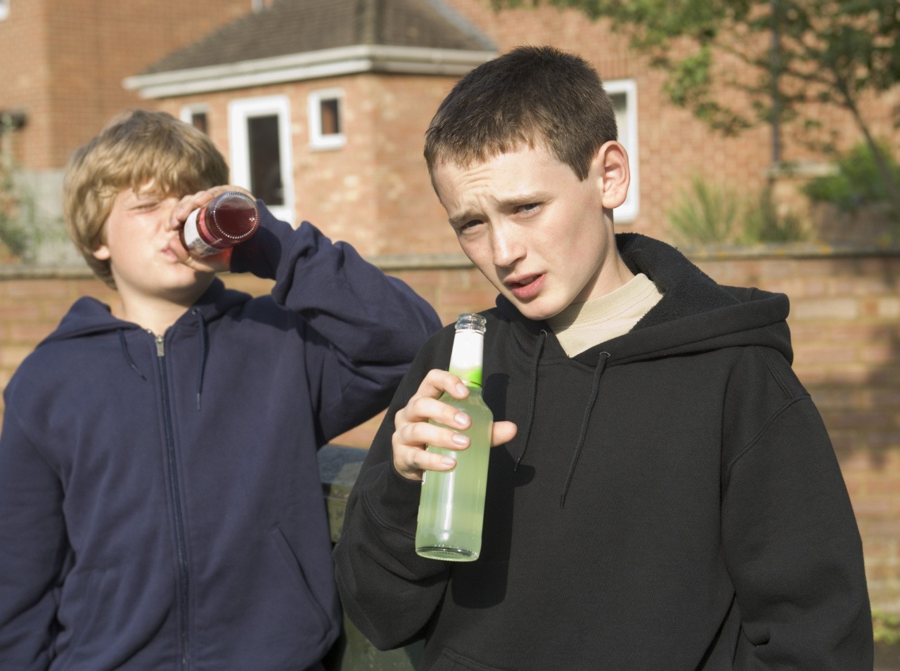 Pijú už 10 ročné deti. Pomôže osveta? 