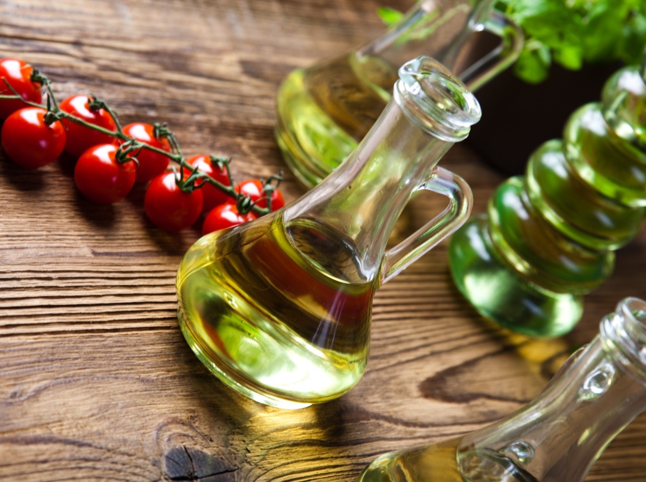 Kedy je olivový olej dobrý a kedy by sme ho do jedla pridávať nemali? 