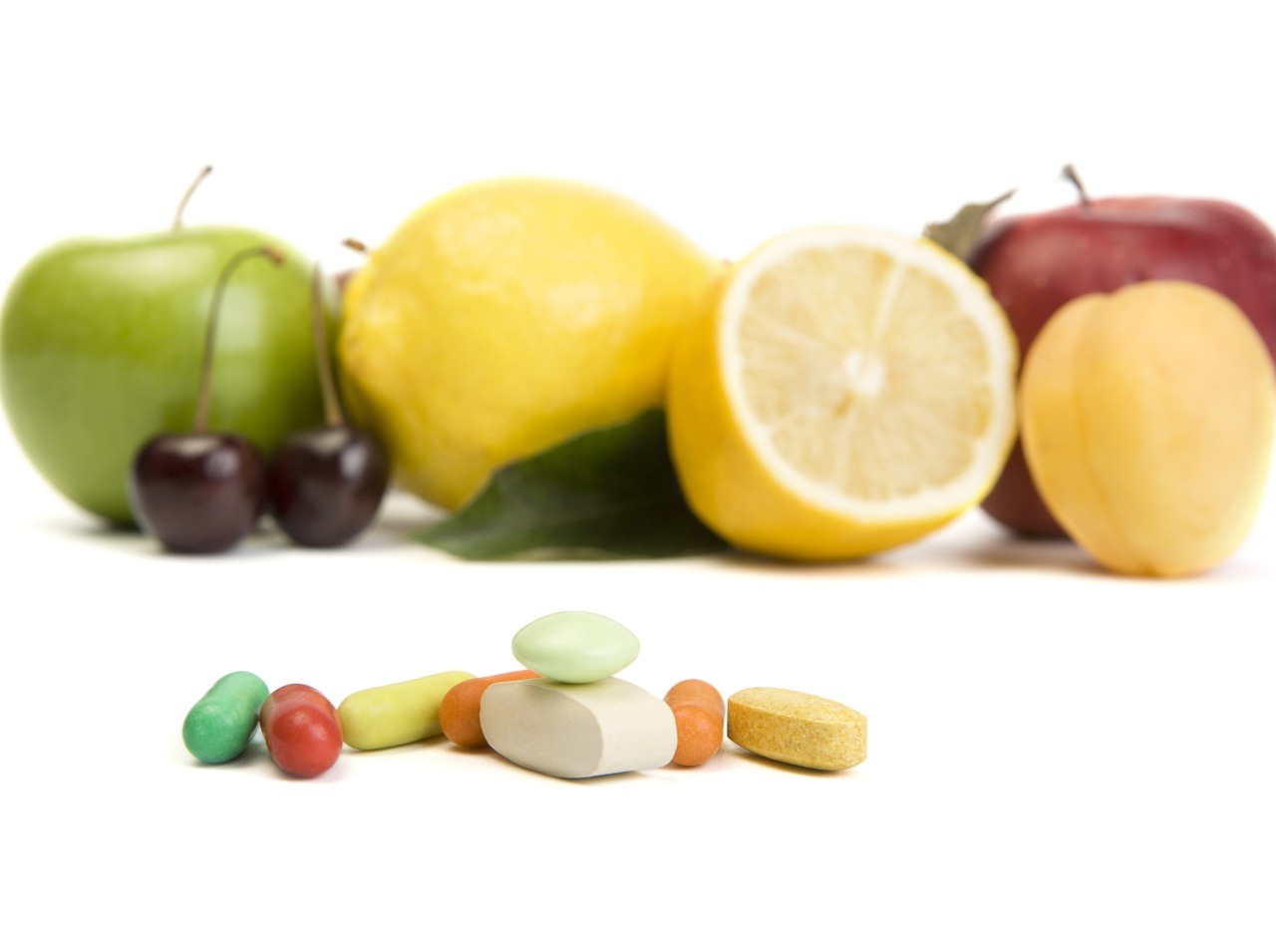 Niektoré lieky sa s ovocím či zeleninou neznesú. A spravia viac zloby ako osohu. 
