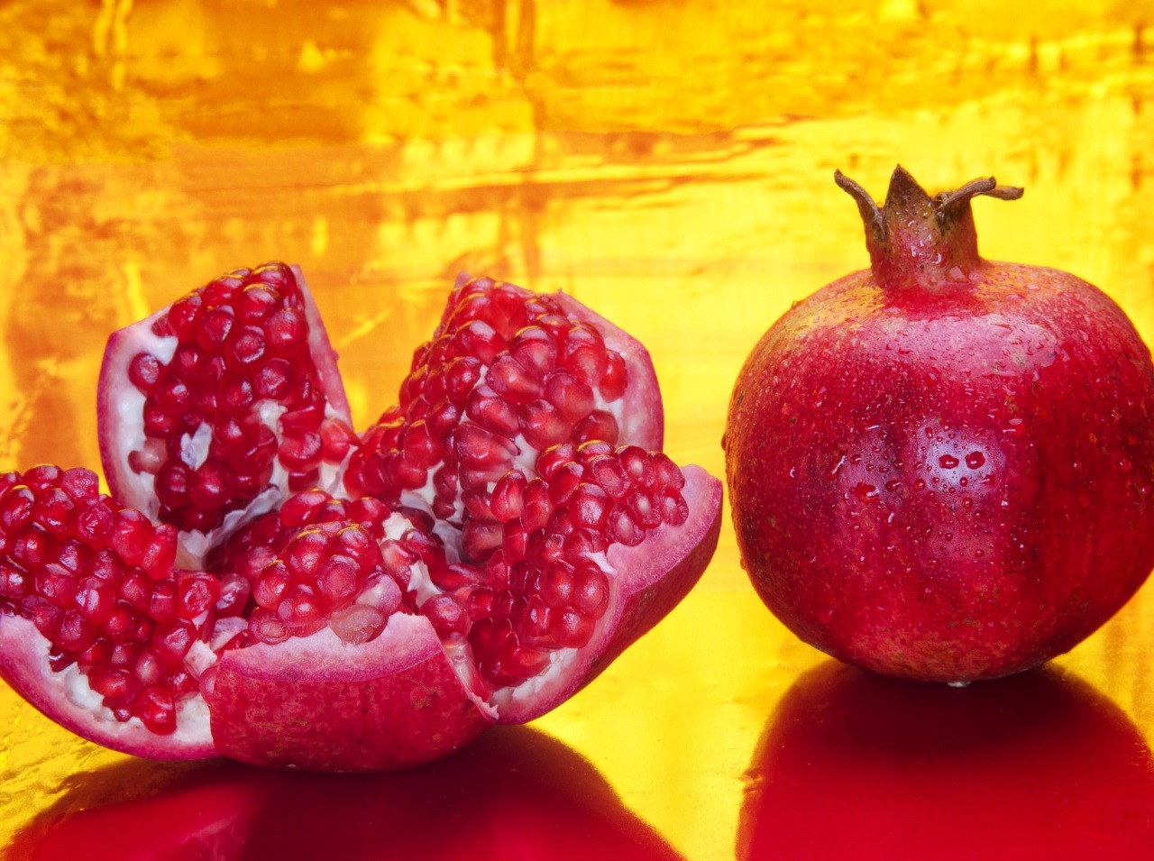 Granátové jablko už dnes dostať jednoduchšie ako kedysi. Prečo je pre naše zdravie dôležité? 