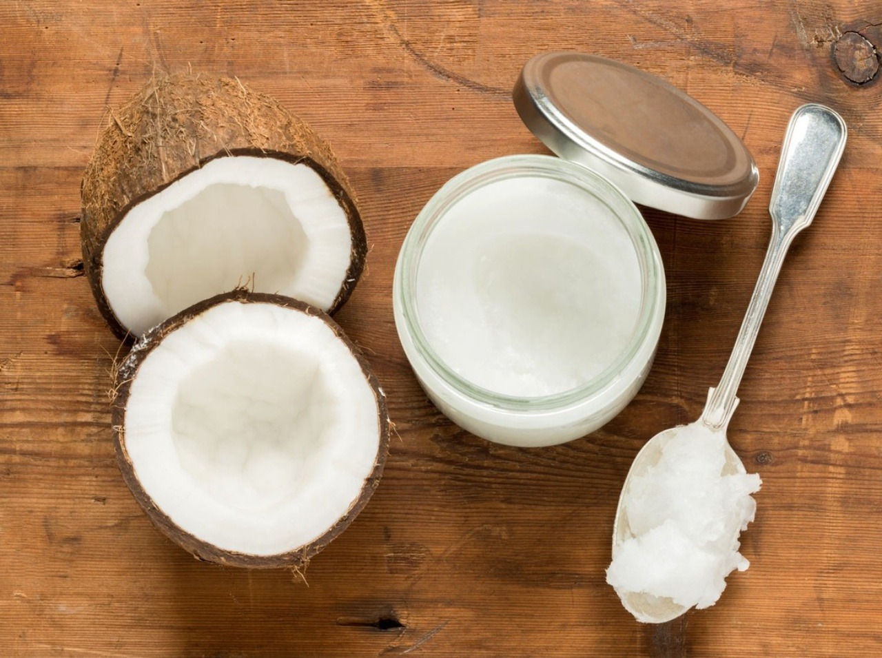 Kokosový olej zažíva celosvetový booom, je skvelý v starostlivosti o pokožku. 