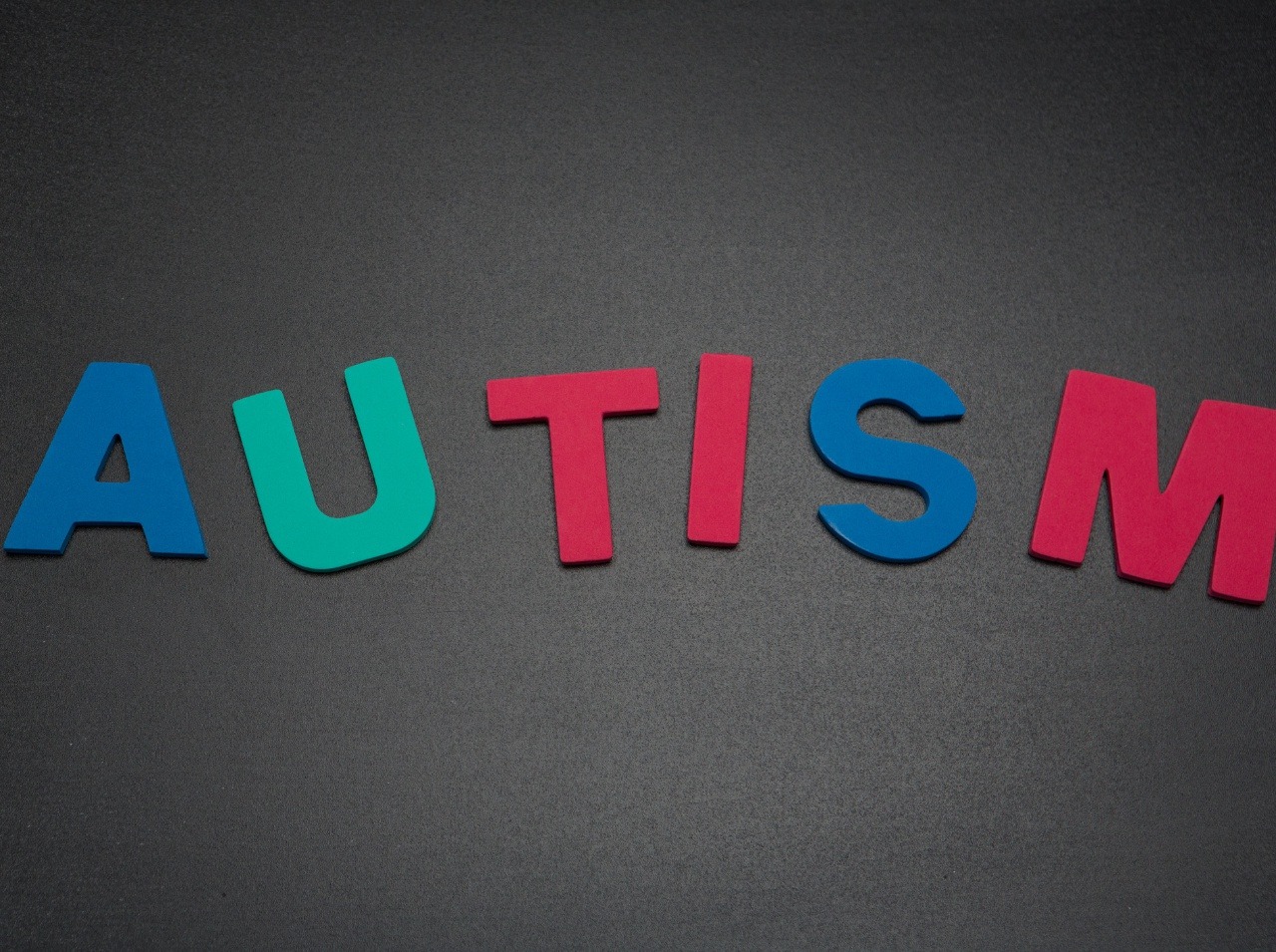 Podľa štatistík trpí na Slovensku vyše 40 000 ľudí poruchami autistického spektra. 