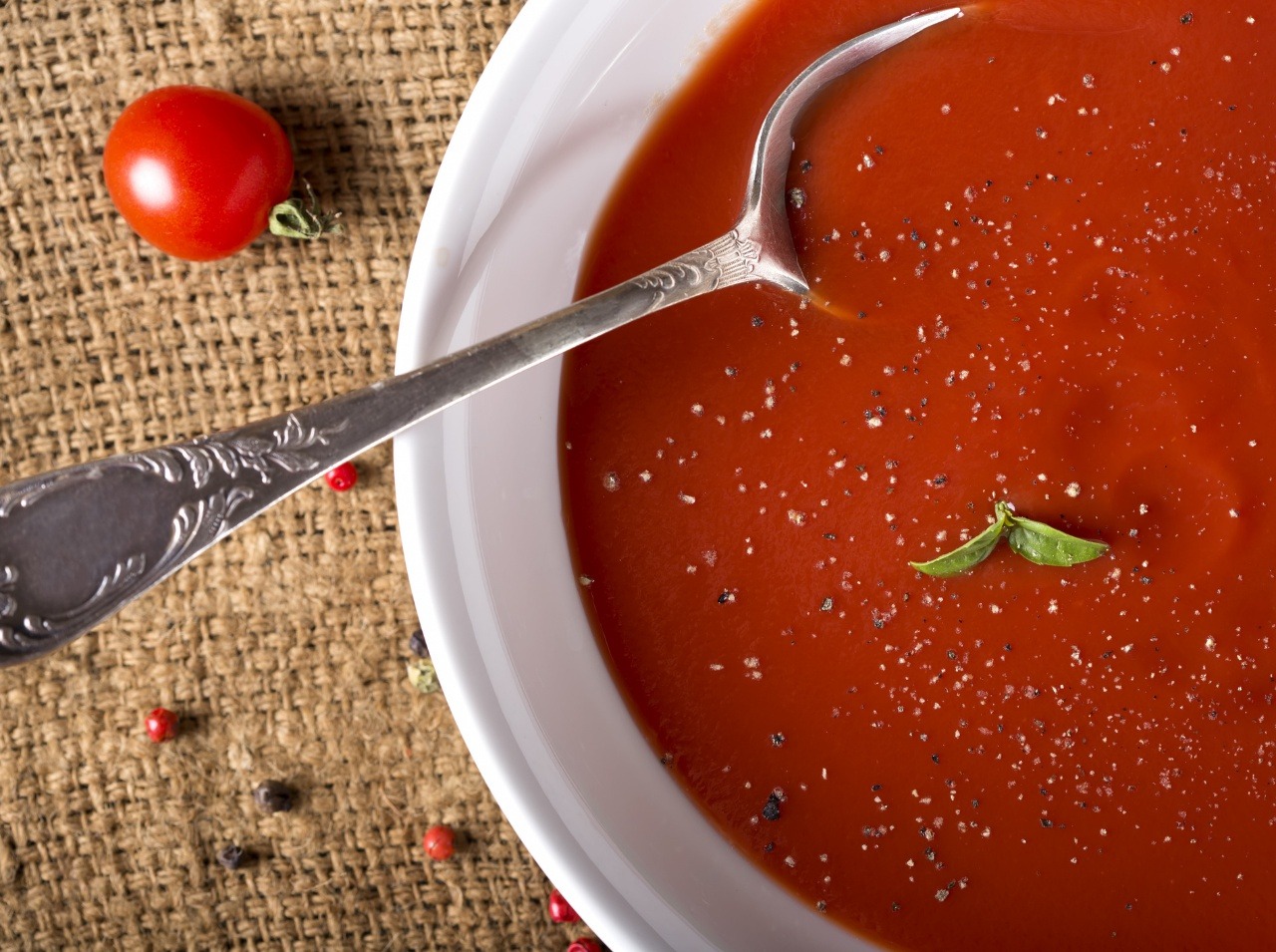 Paradajková polievka je nabitá množstvom vitamínov a minerálov!