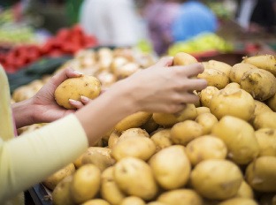 Nadmerná konzumácia zemiakov u