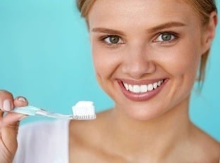 Správne čistenie zubov je