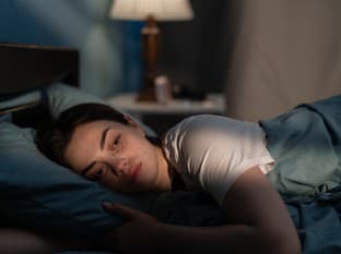 Chronická nespavosť môže súvisieť
