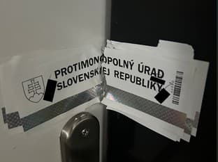 Fotografia zachytáva narušenú bezpečnostnú