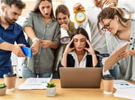 7 nezvyčajných príznakov, že ste v strese: Takto telo kričí o pomoc