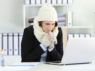Sú ženy zimomrivejšie ako muži? Odkaz vedcov je jasný: Je to NEZMYSEL